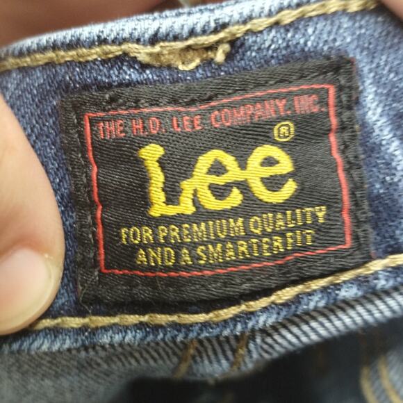 Lee Women's Size 14 Medium Wash Bootcut Mid-Rise Denim Blue Jeans - Picture 3 of 4